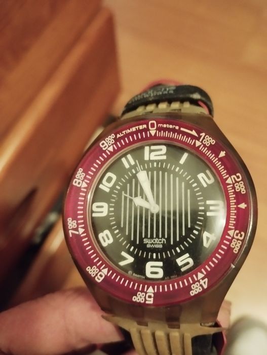 Relógio Swatch com altimetro