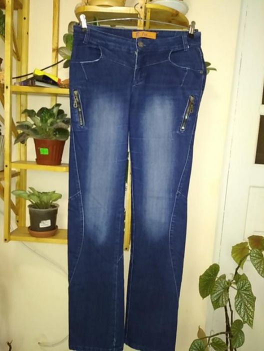 Джинсы молодежные 31 р