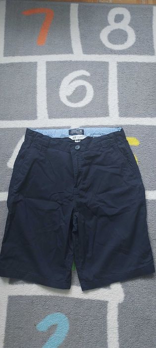 Spodnie granatowe, krótkie, 164 cm. Nowe. H&M