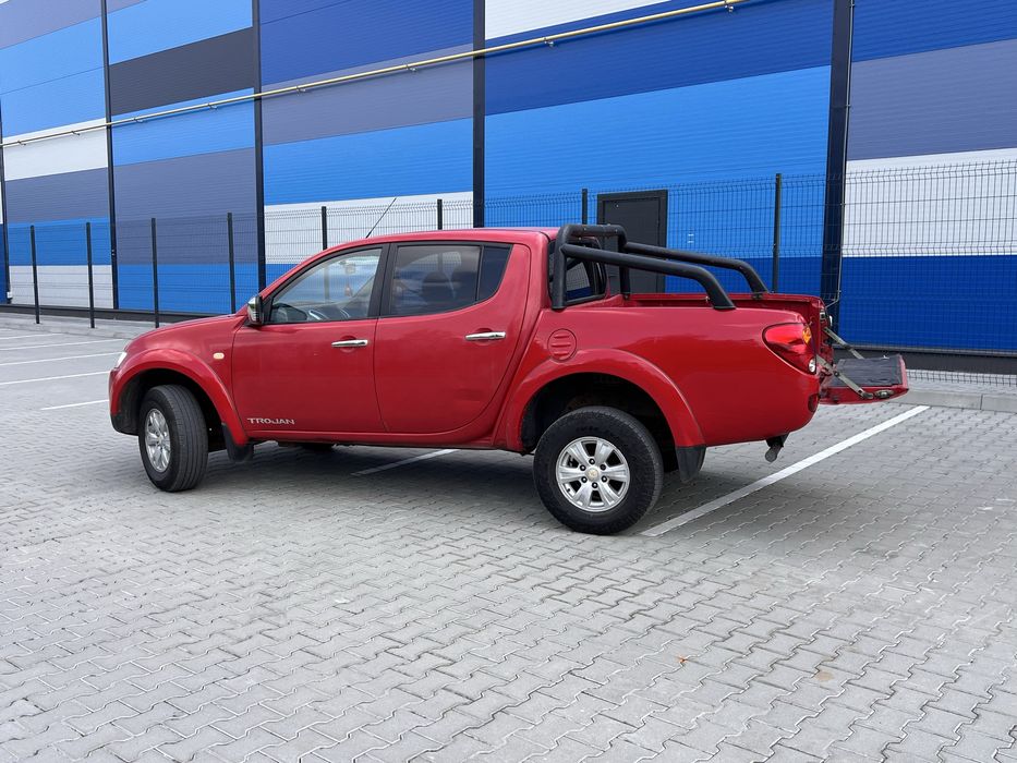 Mitsubishi L 200 в Україні