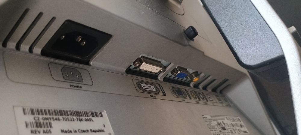 Na Sprzedaż 2 monitory 100% sprawne