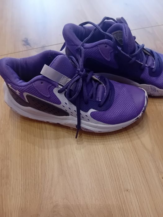Buty do kosza under armour  38.5