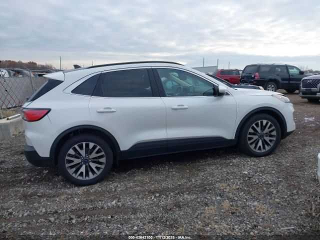 Ford Escape Titanium 2020!