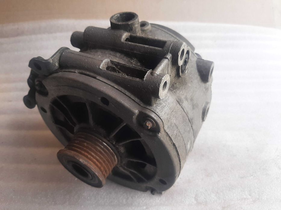 Mercedes 2.2cdi 2.7cdi alternator  A0001.502550