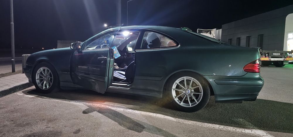 Подам своє авто w208 Clk320 Mercedes