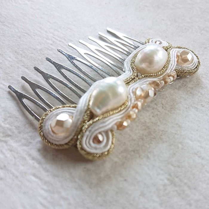 Grzebyk ślubny sutasz - perły naturalne.