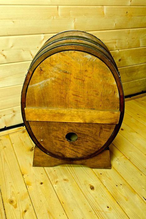 beczka barek schowek  skrytka na alkohol