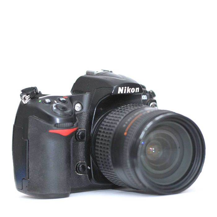 Nikon D 300 + 24-85 2.8-4