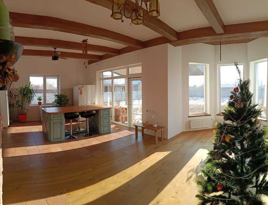 Продам дом в пос.Обуховка напротив леса