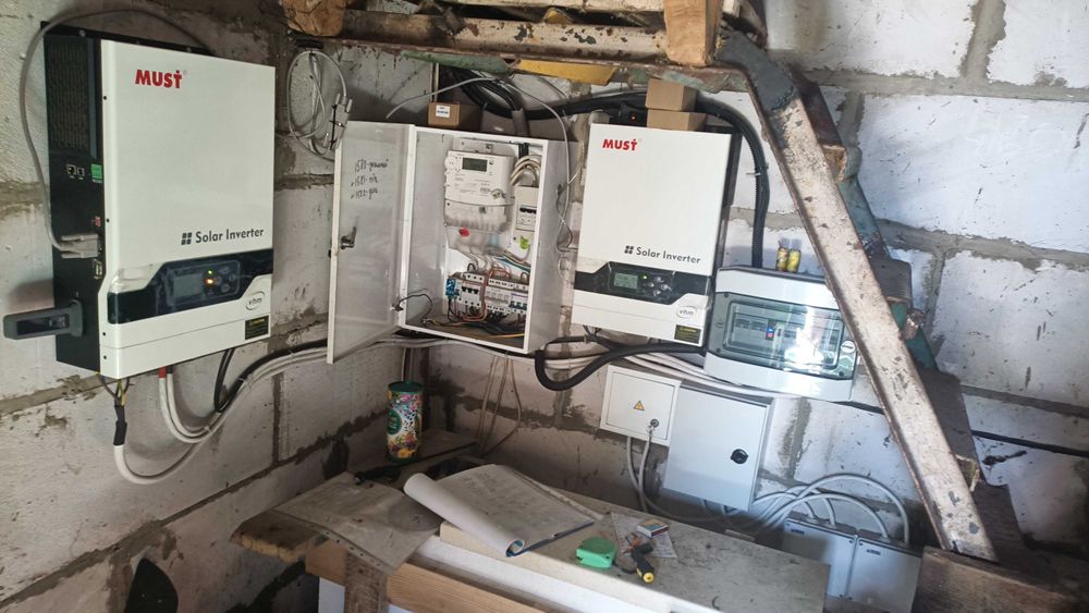 Продам Гібридний сонячний інвертор MUST PV18-5048 VНМ