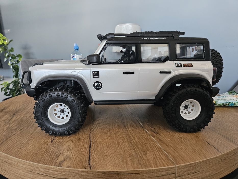 Okazja ulepszona  Beluga traxxas trx4 Bronco ulepszona wersja