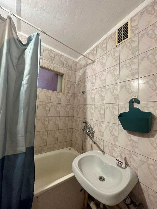 1к квартира Ближні Гречани, 8\10, 27кв, цегляний будинок