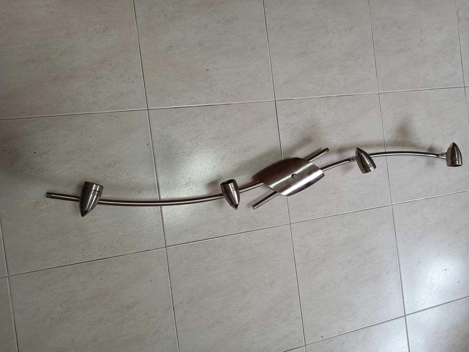 Focos de tecto novos