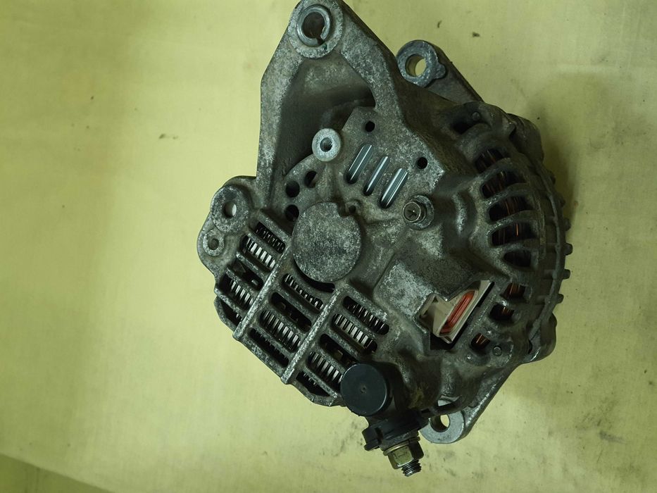 Nissan Navara - D22 TD 2.5 - Alternador como NOVO