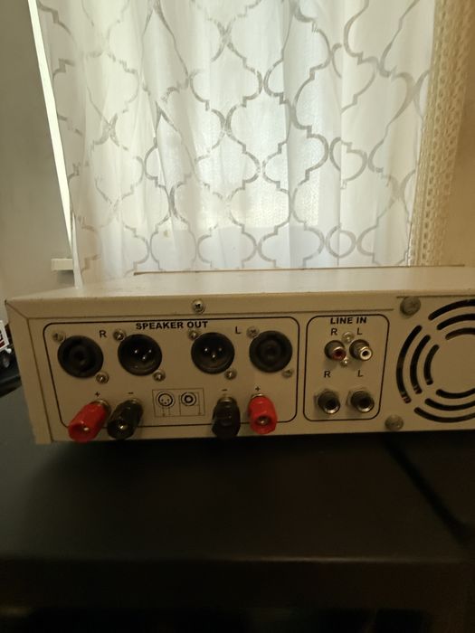 Wzmacniacz końcówka mocy HOLLYWOOD  Impact  240. 2x240w