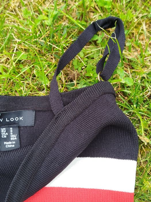 Nowa sukienka biała w czarne czerwone pasy ołówkowa  New Look S 36