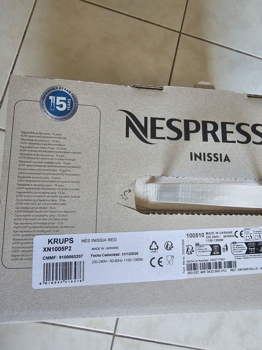 Maquina café Krups nespresso inissia vermelha, ou preta