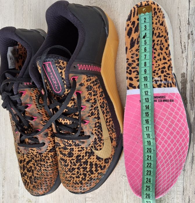 Кросівки NIKE (Найк) р.42 маломірять