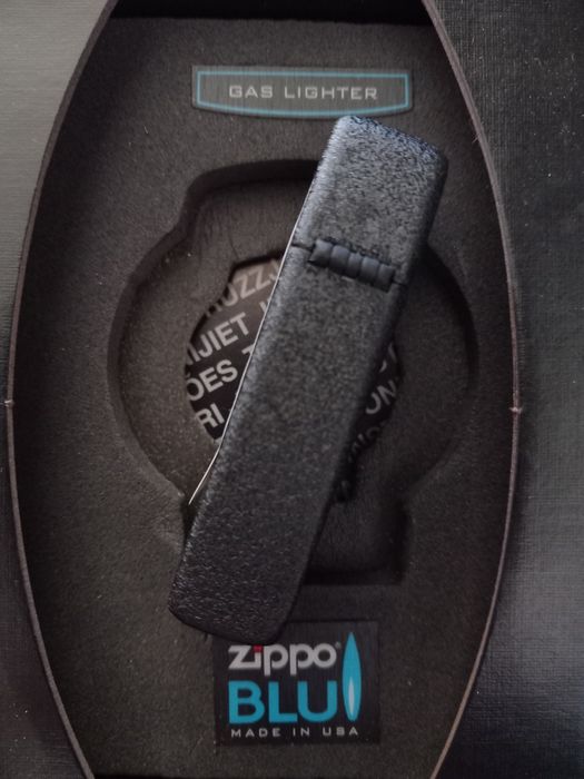 Isqueiro ZIPPO BLU novo
