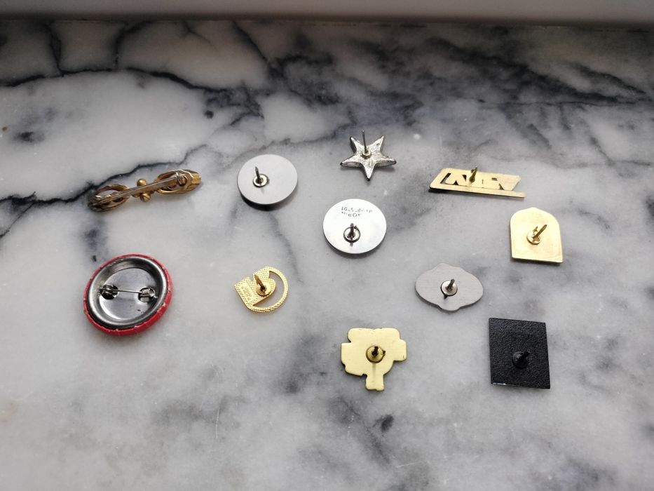 Pins de coleção.