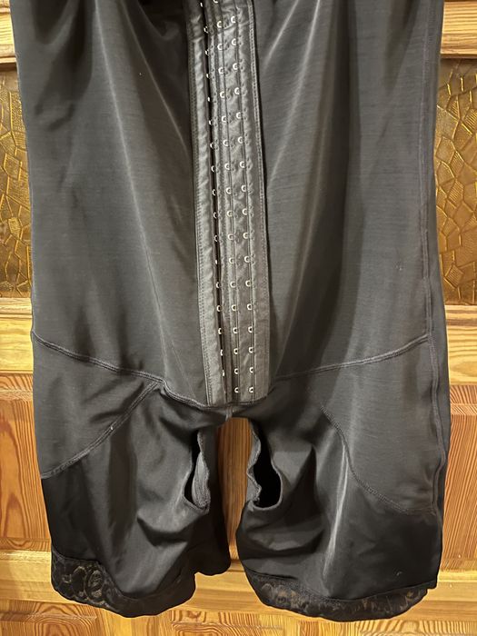 Bielizna wyszczuplająca 48