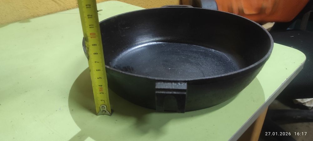 Сковорода чугунная  BIOL.