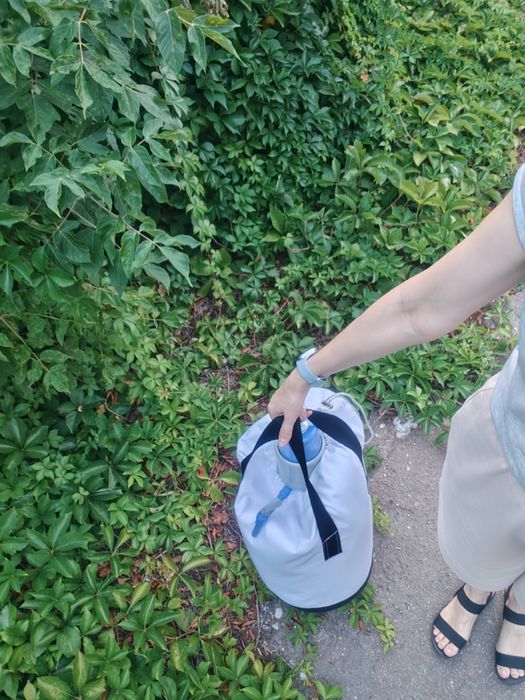 Термо- сумка для  бутылья с водой .