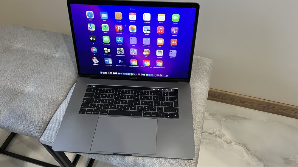 MacBook Pro (15-inch, 2016)