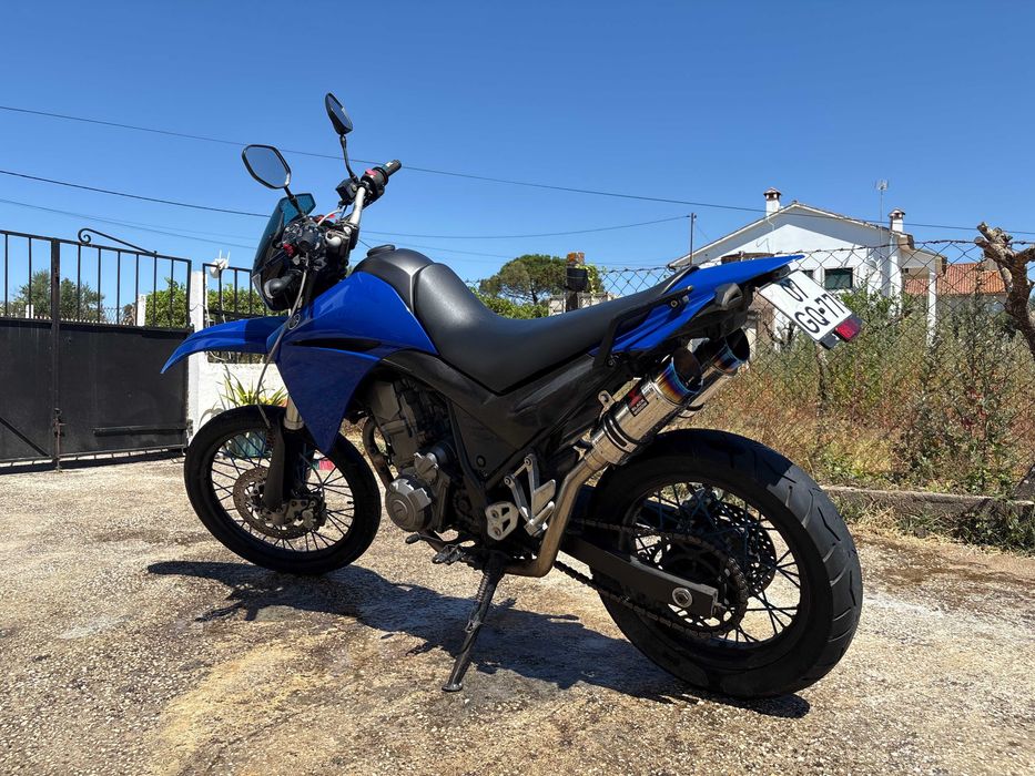 Yamaha XT 660R – Bom estado – Com escape desportivo e original