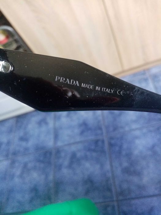 Okulary przeciwsłoneczne *prada *
