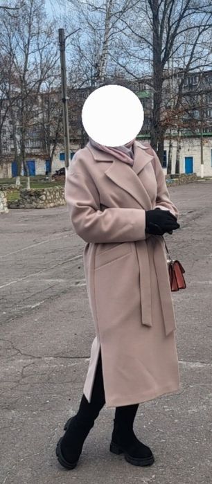 Продаж весна-осінь  пальто