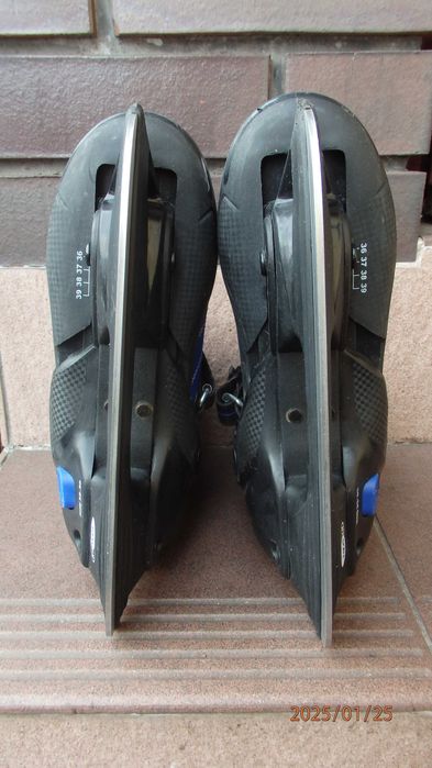 Buty sportowe męskie z łyżwami marki HySkate rozmiar 36-39.