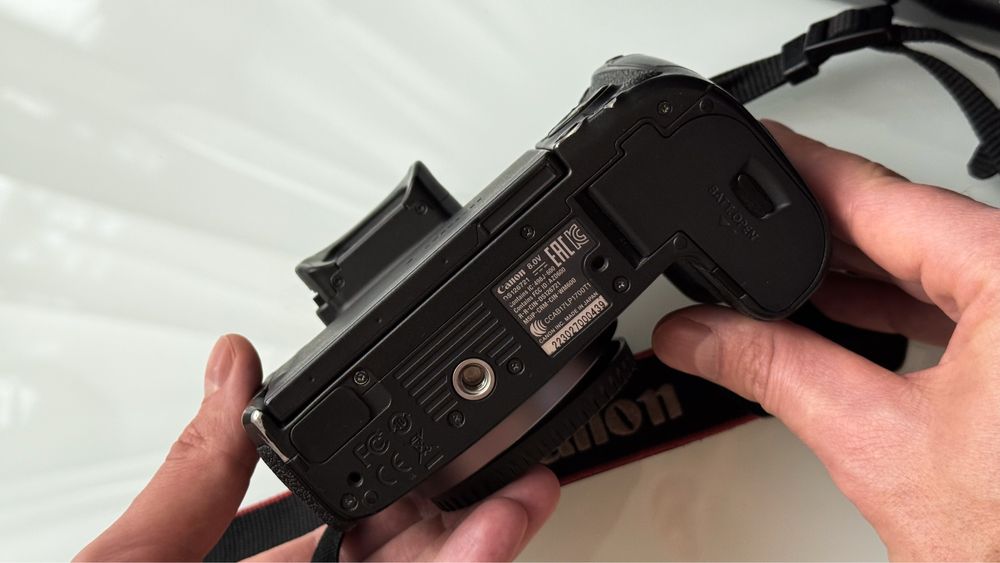 Canon EOS R + adapter