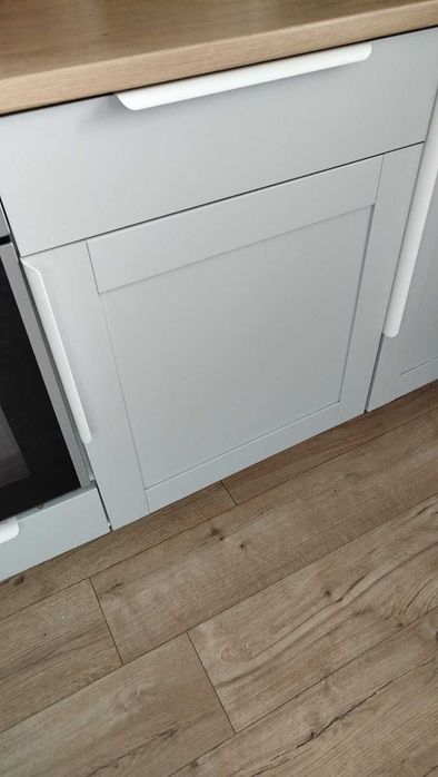 ІКЕА Ручка кухонна BILLSBRO БІЛЬСБРУ біла 32см 1шт