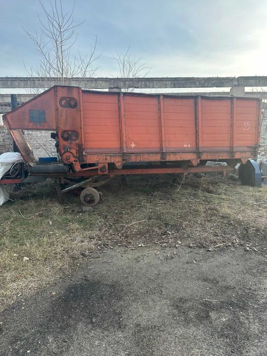 КТУ - 10А причеп кормороздатчик  КТА бункер подачі живе дно