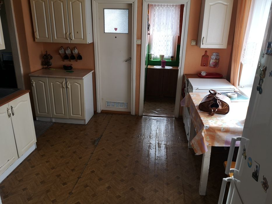 Dom Piętrowy  na wsi
