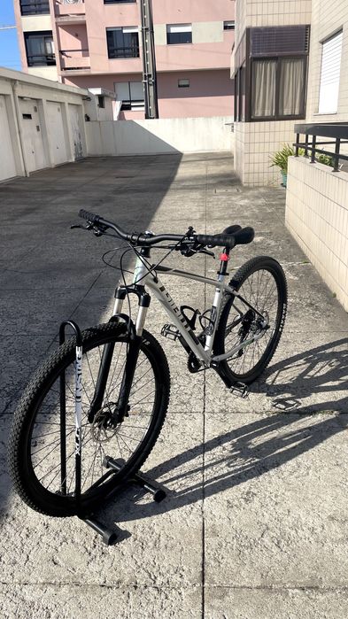 Bicicleta BTT Giant Talon 1 29" (Tamanho M) - Transmissão Shimano Deore