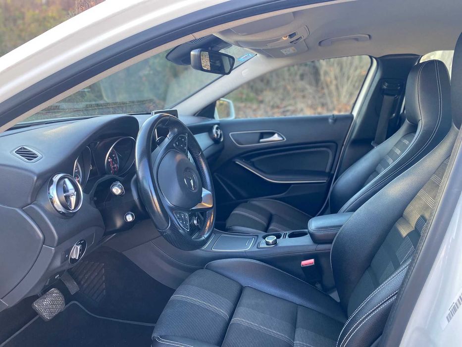 Mercedes-Benz GLA 200 d 7G-DCT