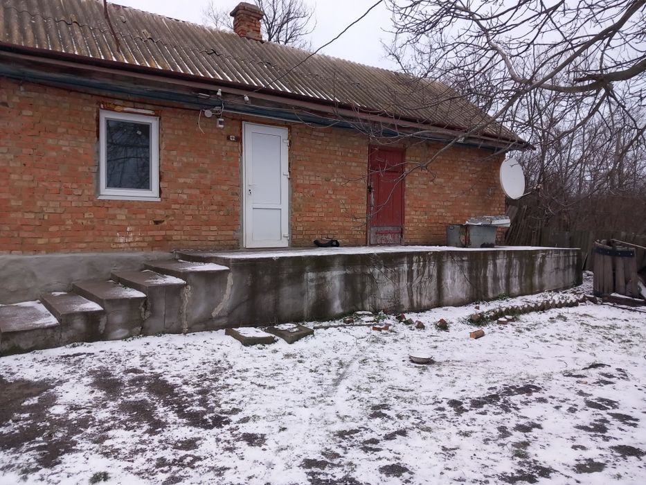 Продається  затишний  будинок