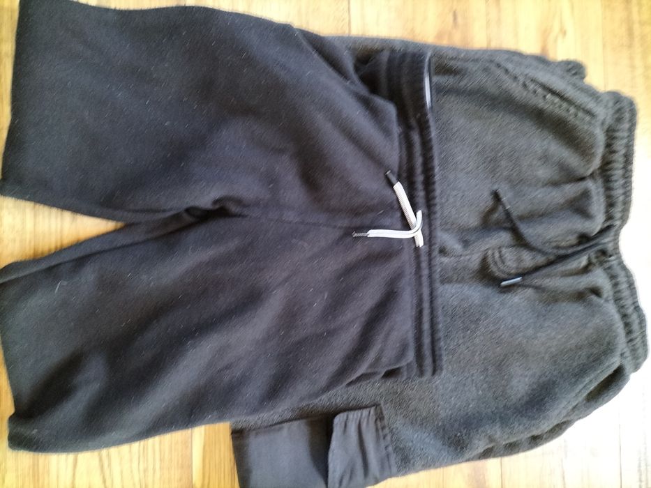 Spodnie dresowe chłopięce roz.152