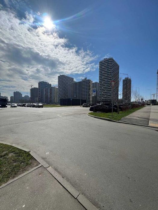 Продаж!!! Однокімнатна квартира Варшавський 3, будинок 10.10