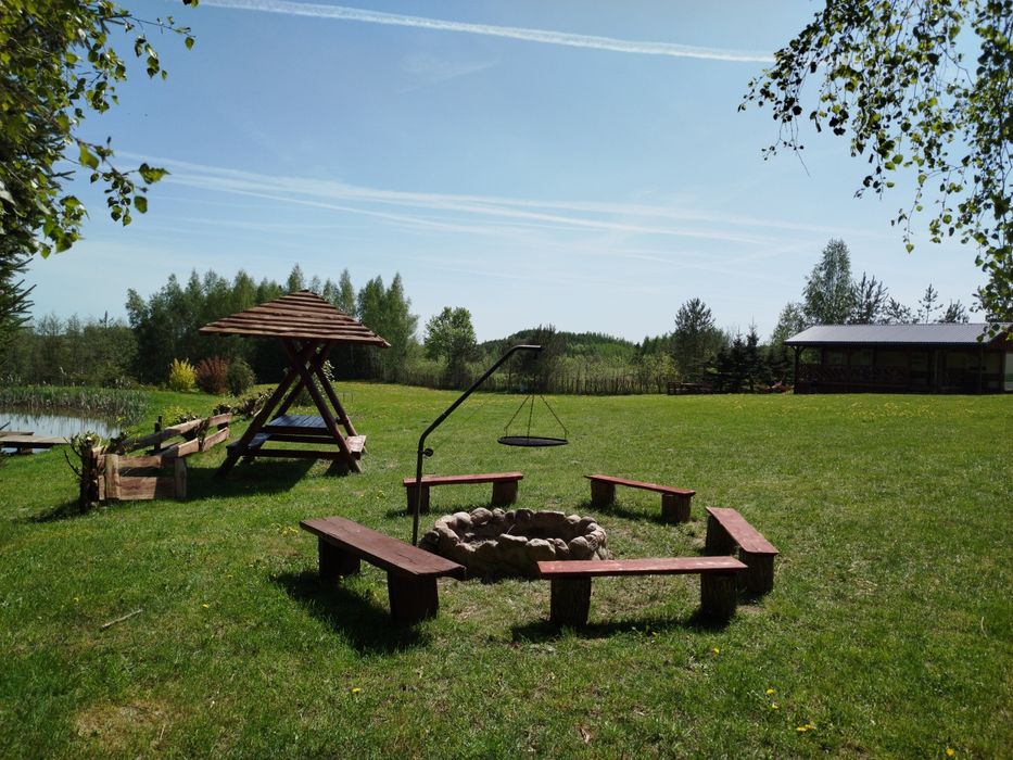 Zapraszam! Domki nad jeziorem i stawami.