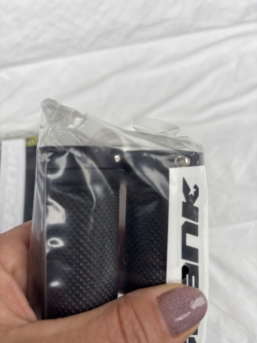 Nowe chwyty rowerowe skręcane Spank Spoon Lock-on Grip