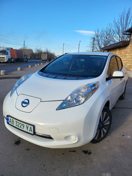 Продам нісан ліф 38кв