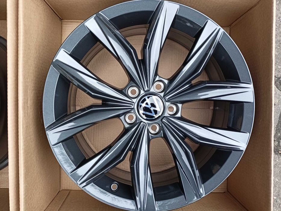 Oryginał felgi 18cali VW Tiguan Golf T-Roc Caddy Jetta Passat nr8164