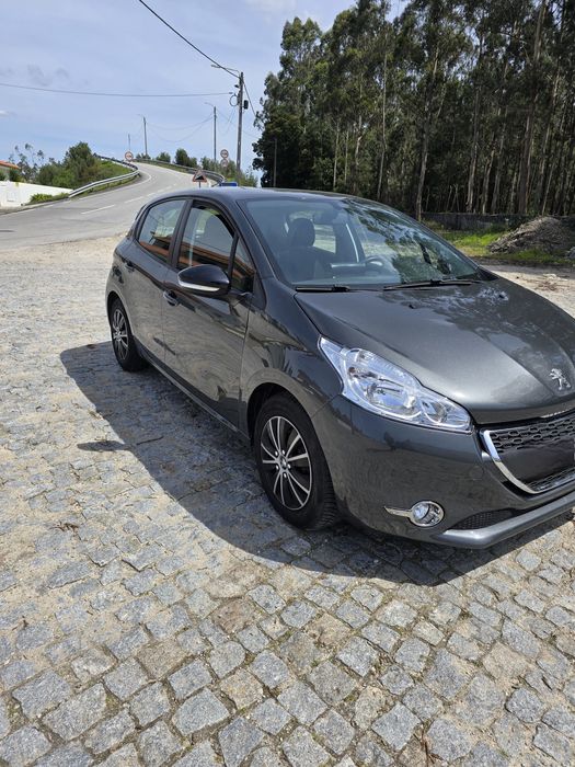 Peugeot 208 1.0 gasolina