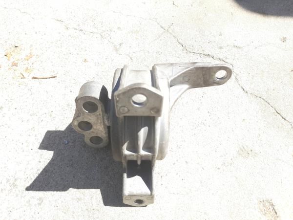 Apoio do motor OPEL Astra H TwinTop (L67)