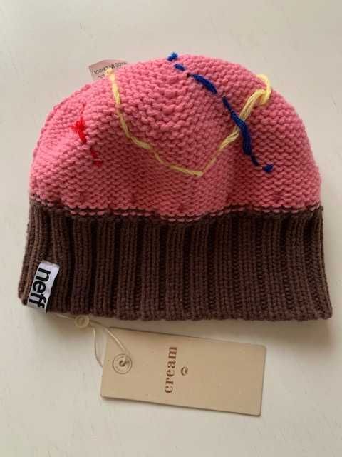 Шапка женская тёплая Neff из коллекции Cream - пирожное, донат, кекс
