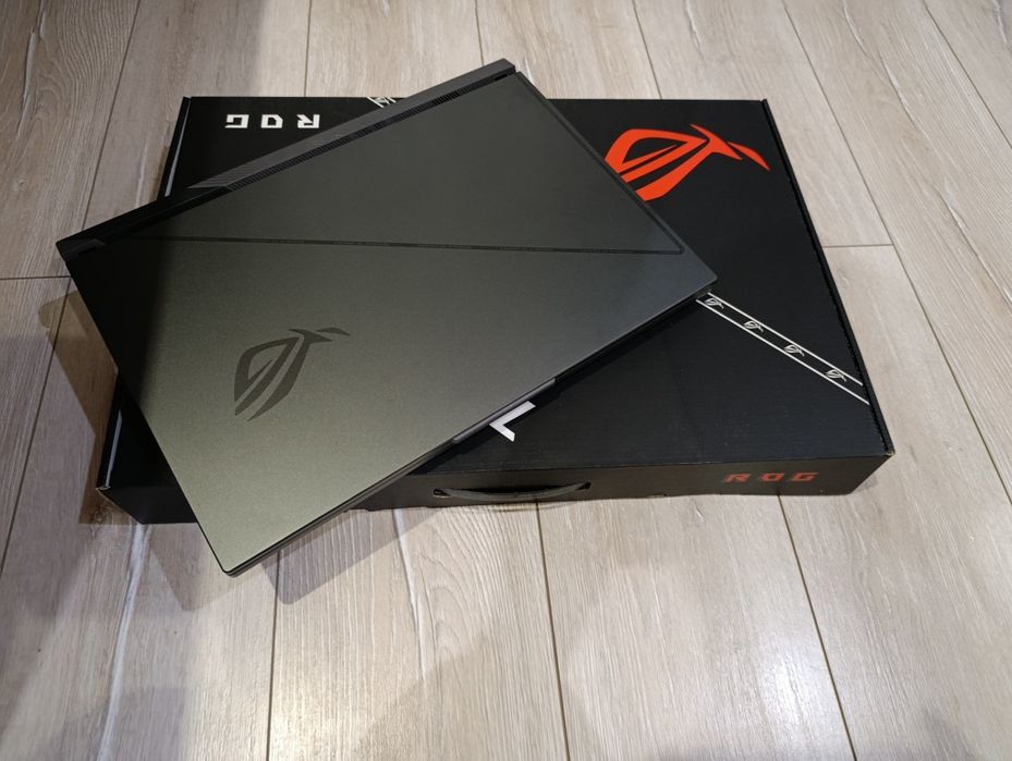 TURBO ! RTX 4060 140W/  i7-13650hx 32gb - ASUS ROG Strix G18 G814jv-n5