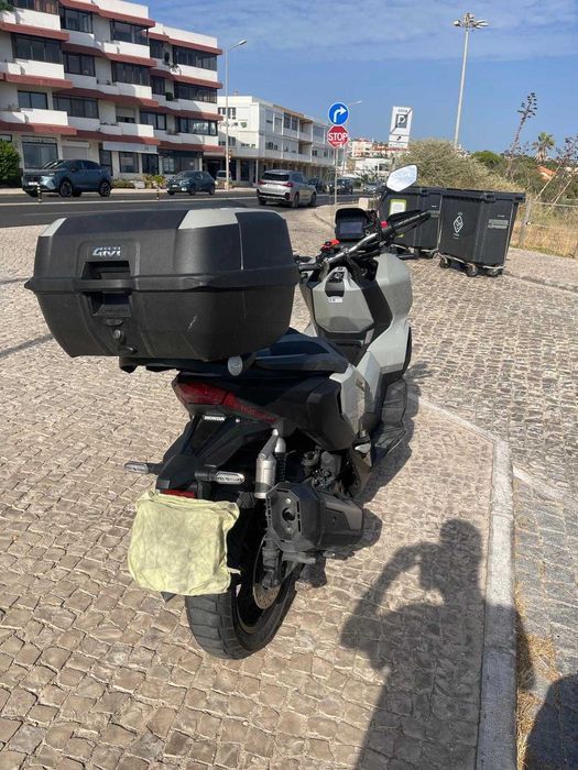Honda ADV350 - Estimada sem Riscos ou Quedas